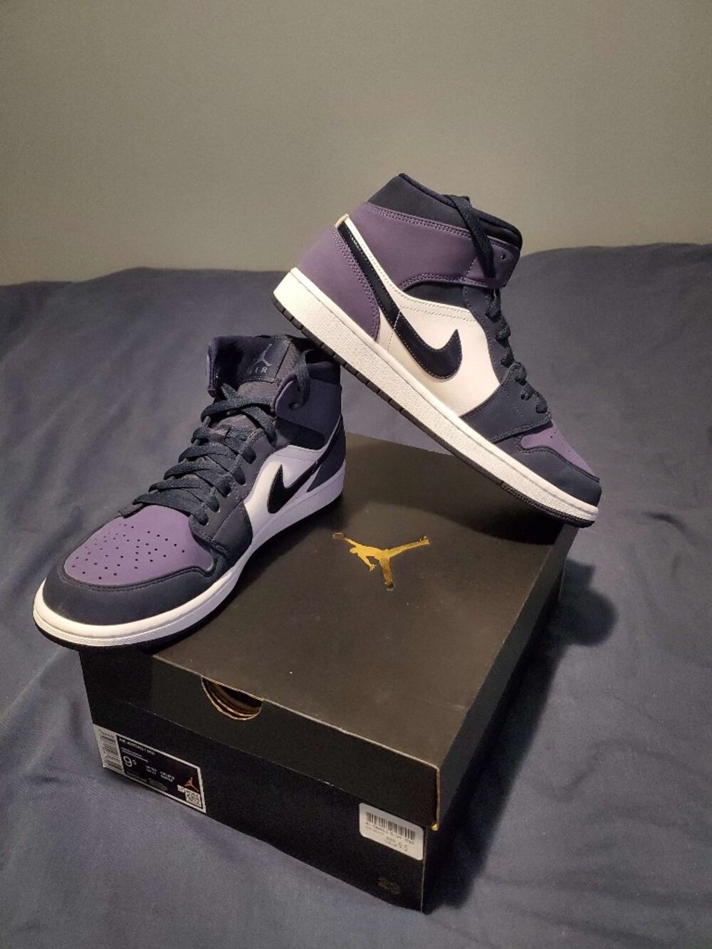 Nike Air Jordan 1 Mid: Obsidian / Sanded Purple - Mens Size 9.5
